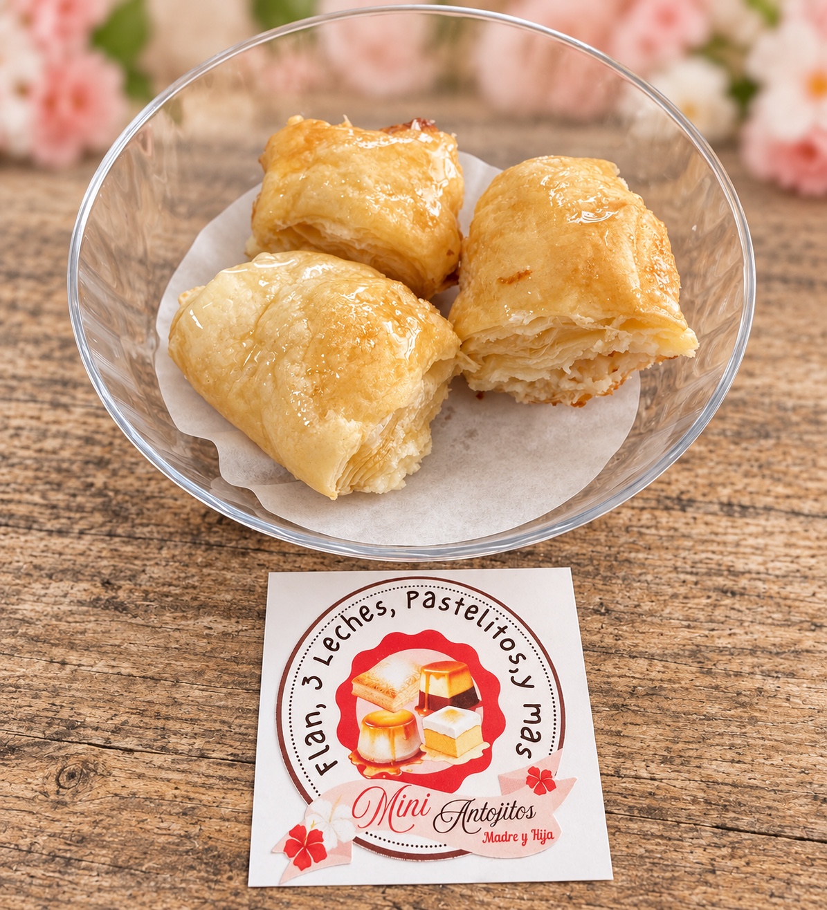 Glazed pastelillos